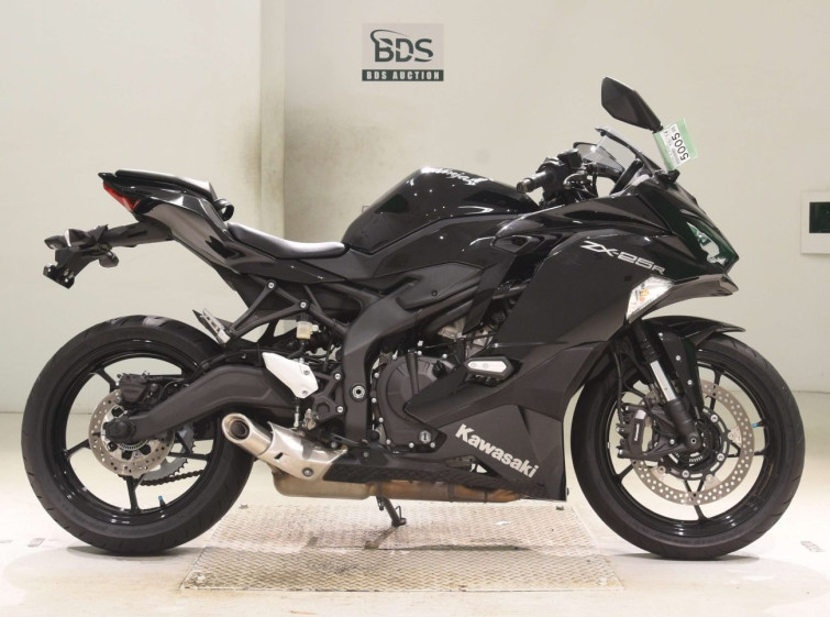Мотоцикл Kawasaki NINJA ZX-25R с пробегом 5194 km