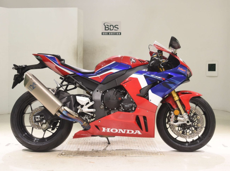Мотоцикл Honda CBR1000RR SP с пробегом 7292 km