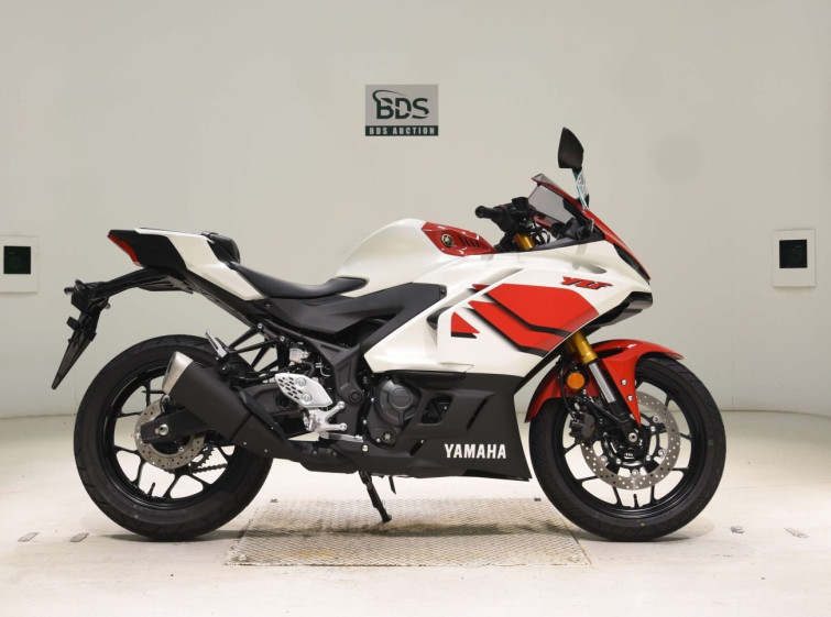 Мотоцикл Yamaha YZF-R25A с пробегом 226 km