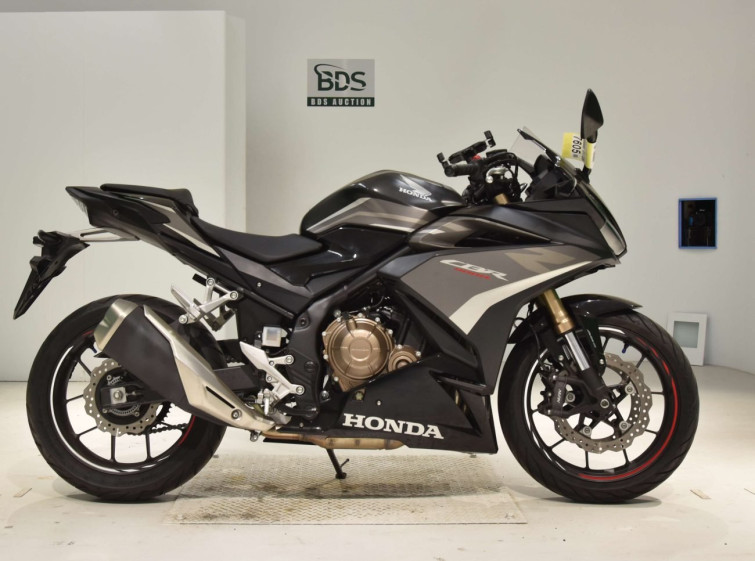 Мотоцикл Honda CBR400R з пробігом 6727 km