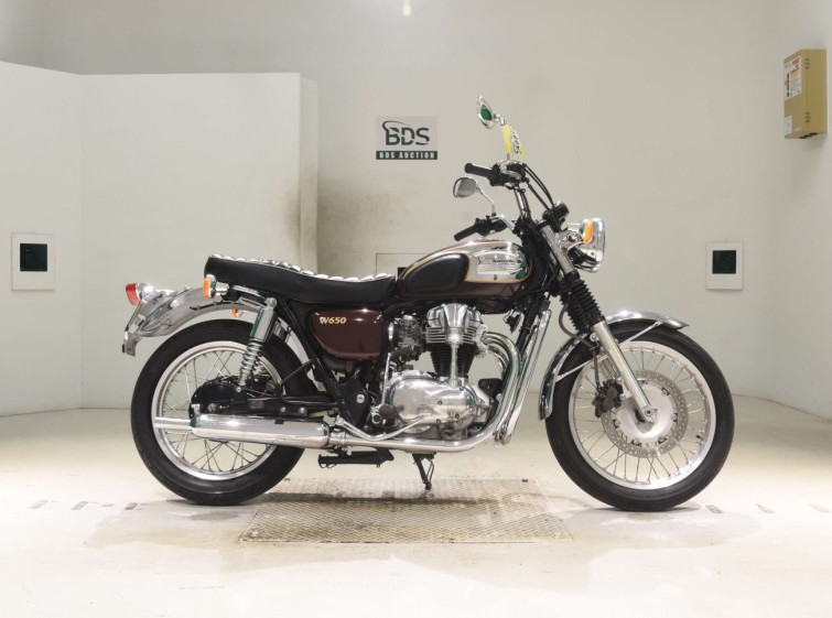Мотоцикл Kawasaki W650 с пробегом 10774 km
