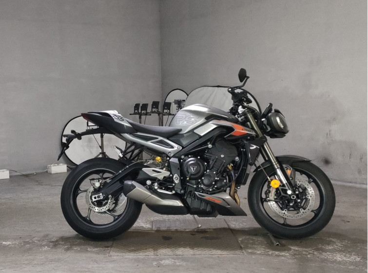 Мотоцикл Triumph STREET TRIPLE RS з пробігом 4663 km