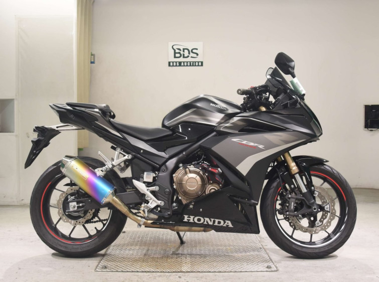 Мотоцикл Honda CBR400R с пробегом 18746 km