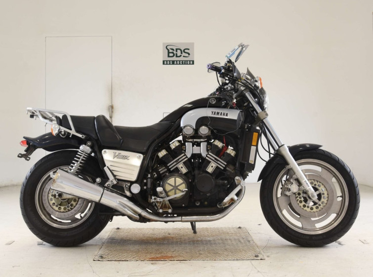 Мотоцикл Yamaha V-MAX1200 с пробегом 22581 m