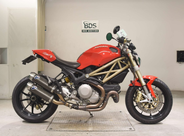 Мотоцикл Ducati MONSTER 1100EVO з пробігом 25119 km