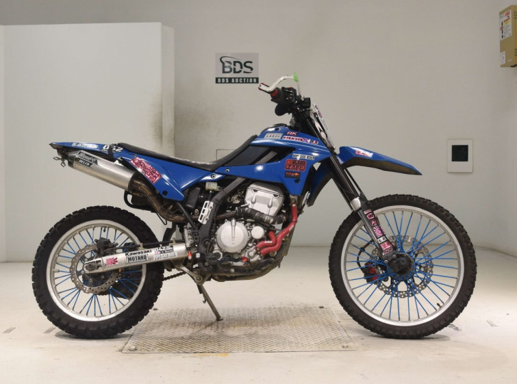 Мотоцикл Kawasaki D-TRACKER250X