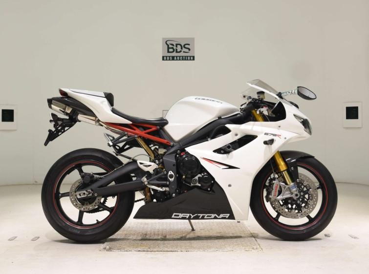 Мотоцикл Triumph DAYTONA 675 с пробегом 11980 km