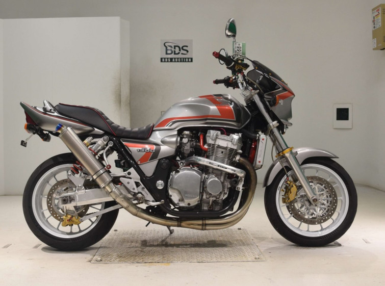 Мотоцикл Honda CB1300SF с пробегом 35988 km