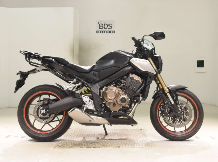 Мотоцикл Honda CB650R с пробегом 3463 km