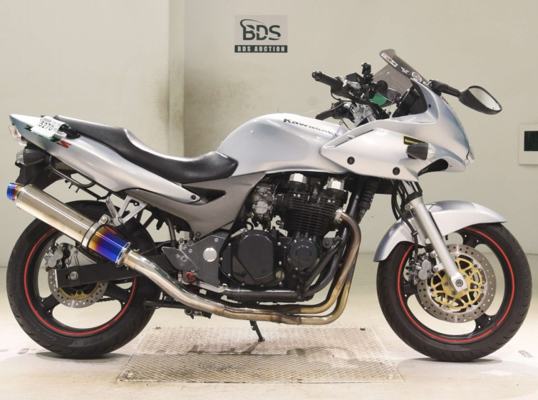 Мотоцикл Kawasaki ZR-7S з пробігом 52840 km
