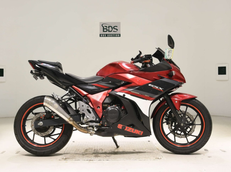 Мотоцикл Suzuki GSX250R з пробігом 28900 km