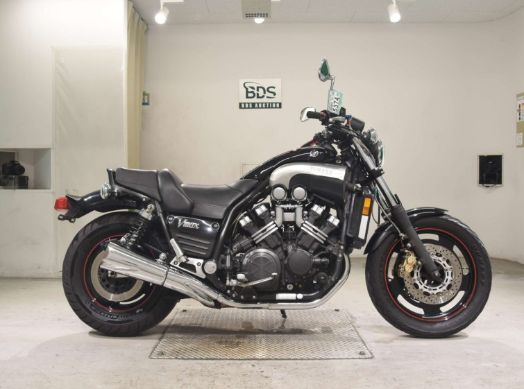 Мотоцикл Yamaha V-MAX1200 с пробегом 83520 km