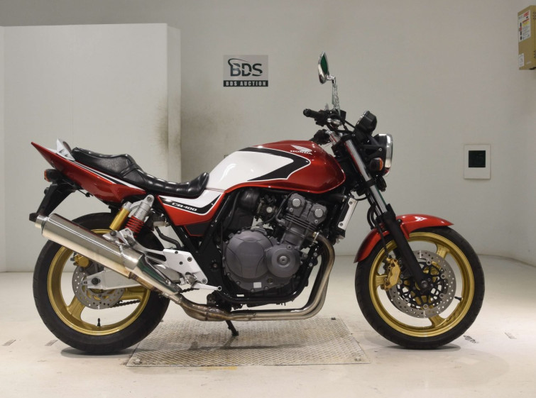 Мотоцикл Honda CB400SFV с пробегом 23697 km