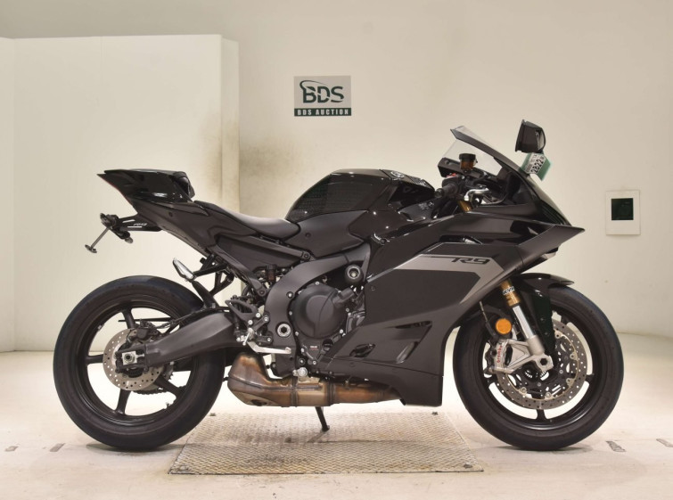 Мотоцикл Yamaha YZF-R9 с пробегом 2047 km