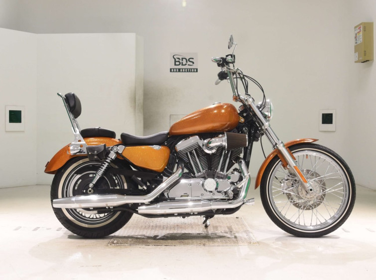 Мотоцикл HD SPORTSTER SEVENTY-TWO XL1200V с пробегом 12188 km