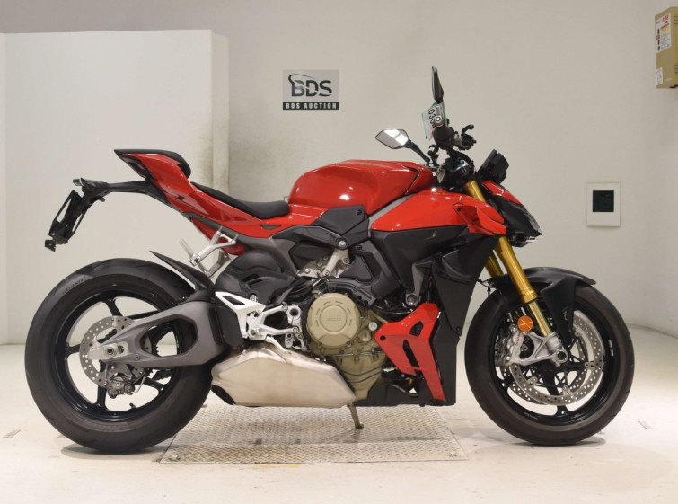 Мотоцикл Ducati STREETFIGHTER V4S с пробегом 216 km
