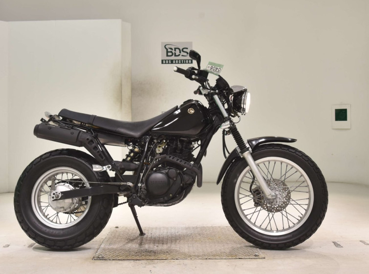 Мотоцикл Yamaha TW225 с пробегом 12945 km