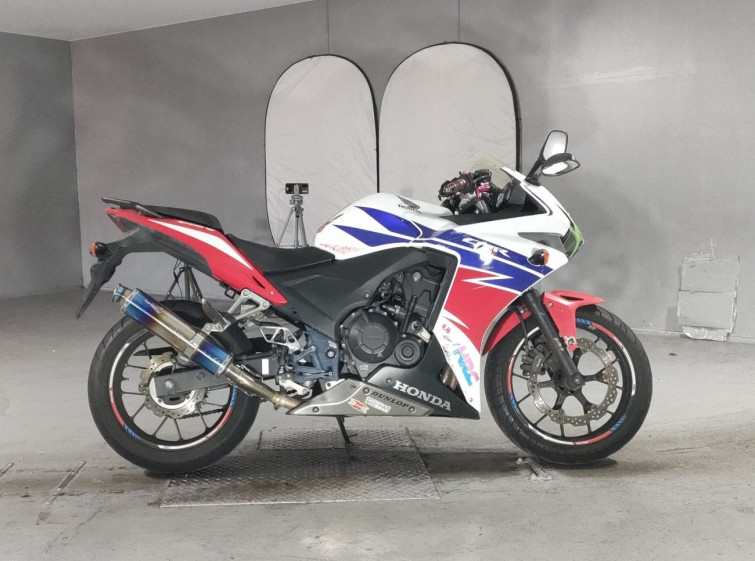 Мотоцикл Honda CBR400R з пробігом 68002 km
