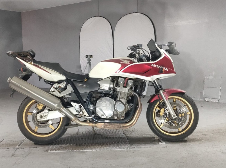 Мотоцикл Honda CB1300SF с пробегом 111350 km