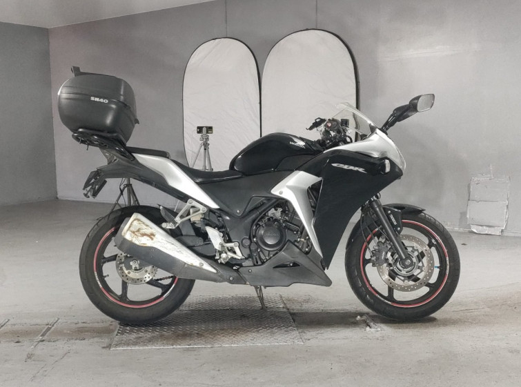Мотоцикл Honda CBR250R з пробігом 23435 km