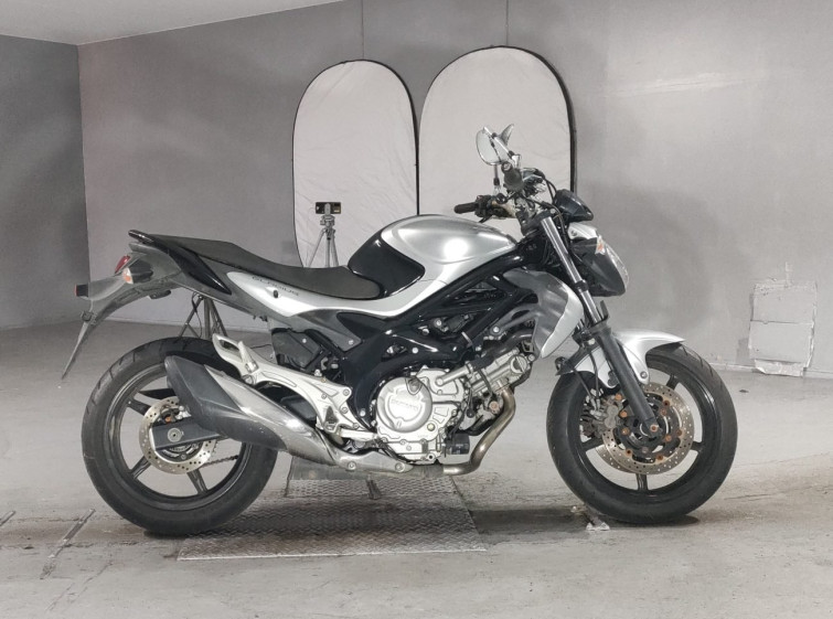Мотоцикл Suzuki GLADIUS SFV400 з пробігом 59616 km