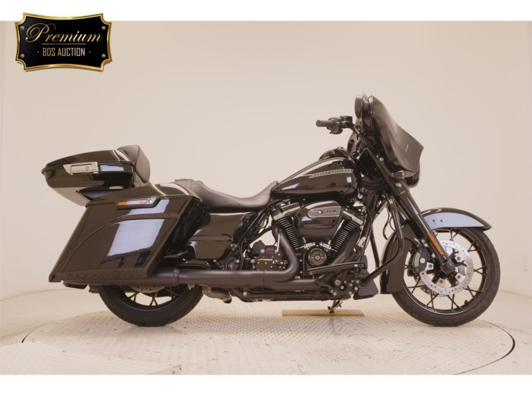 Мотоцикл HD STREET GLIDE FLHXS1870 з пробігом 4426 km