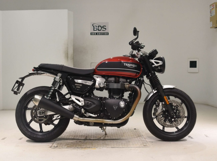 Мотоцикл Triumph SPEED TWIN с пробегом 14144 km