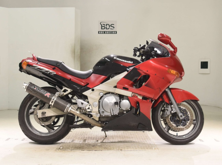 Мотоцикл Kawasaki ZZ-R400 с пробегом 38974 km