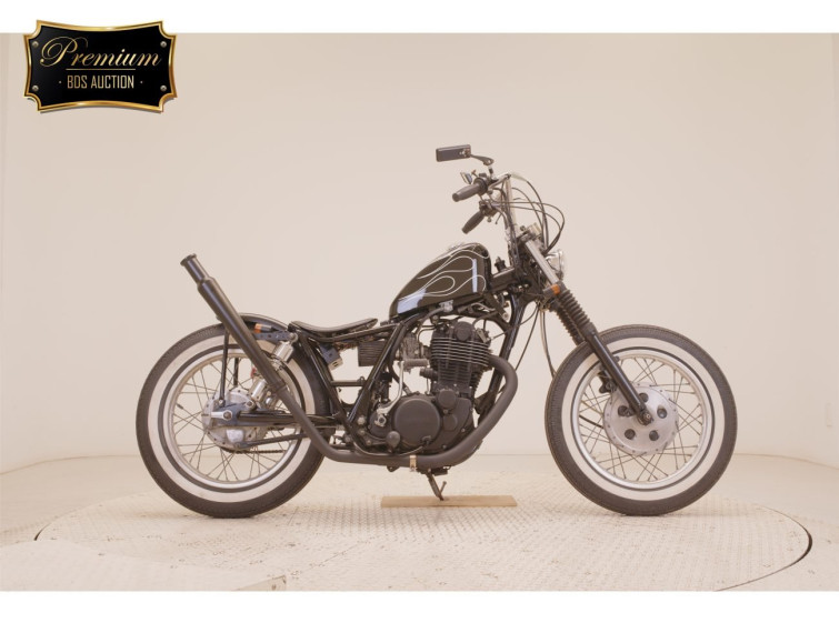 Мотоцикл Yamaha SR400-2 с пробегом 9387 km