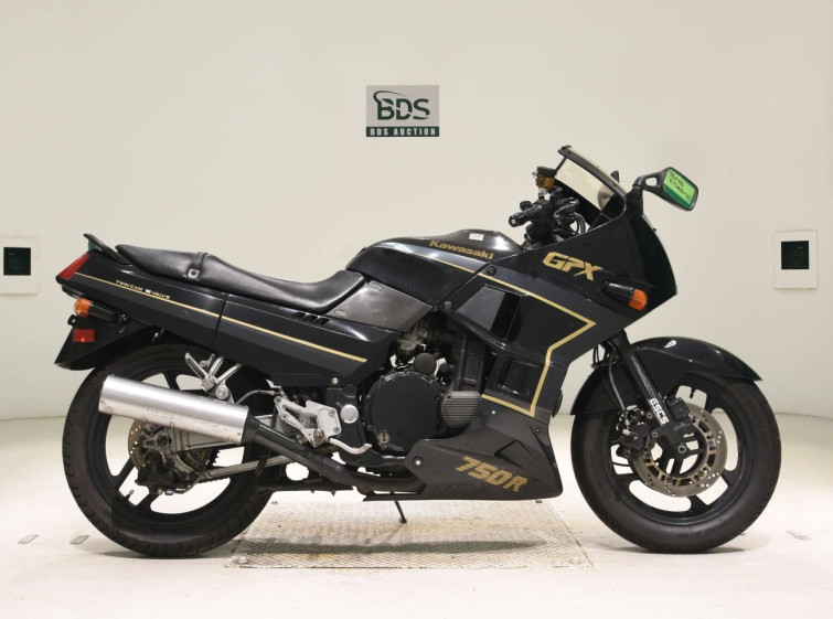 Мотоцикл Kawasaki GPX750R з пробігом 59983 km