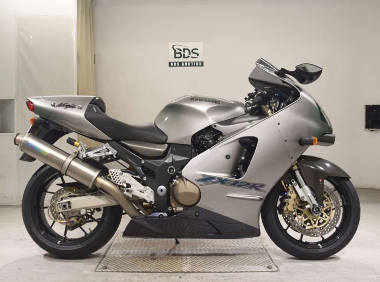 Мотоцикл Kawasaki NINJA ZX-12R з пробігом 19316 km