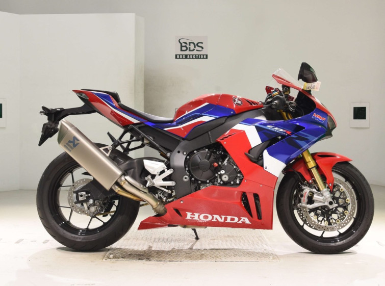 Мотоцикл Honda CBR1000RR SP с пробегом 650 km
