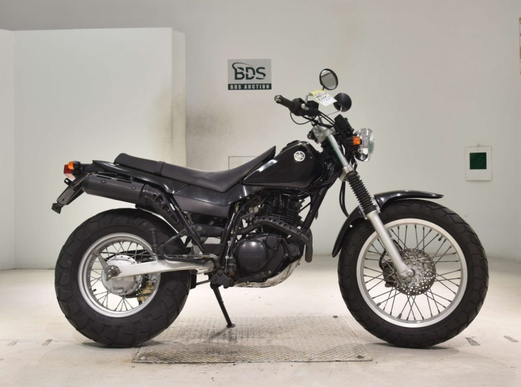 Мотоцикл Yamaha TW225 з пробігом 6657 km