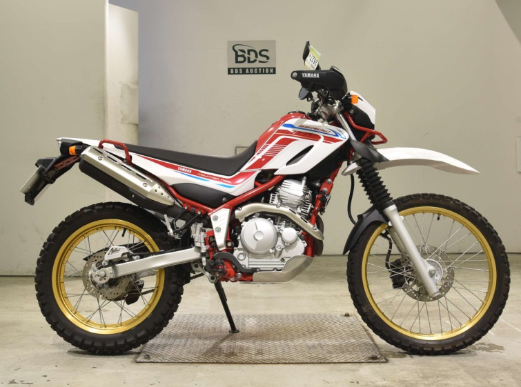 Мотоцикл Yamaha SEROW XT250 с пробегом 4617 km