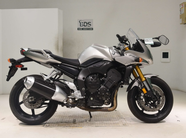 Мотоцикл Yamaha FZ1 FAZER с пробегом 16052 km