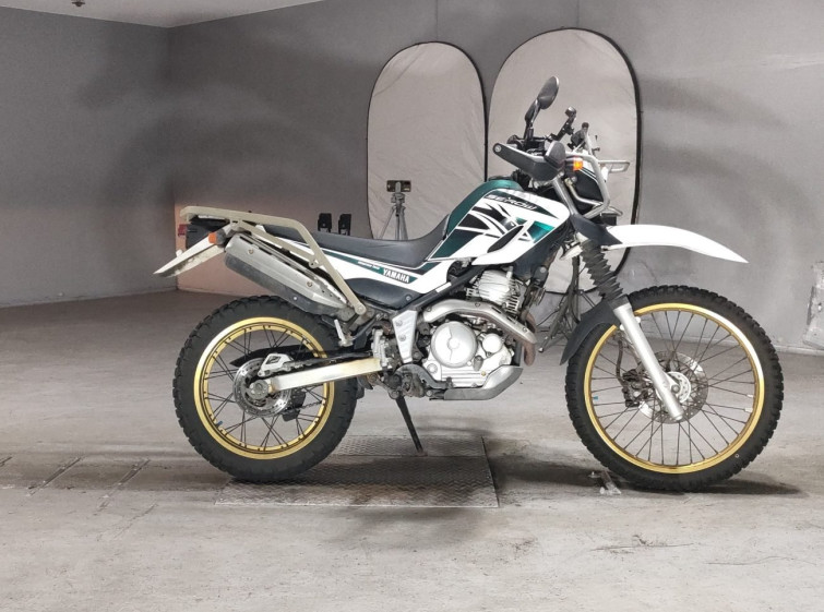 Мотоцикл Yamaha SEROW XT250 с пробегом 84812 km
