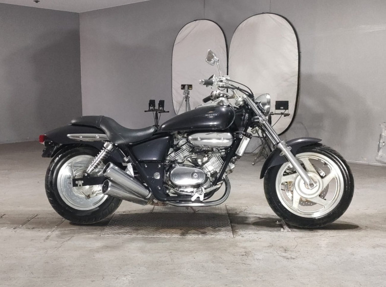 Мотоцикл Honda MAGNA250 с пробегом 2948 km