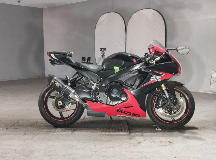 Мотоцикл Suzuki GSX-R750 с пробегом 54502 km