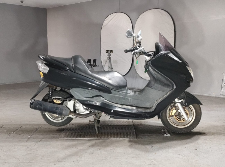 Мотоцикл Yamaha MAJESTY250