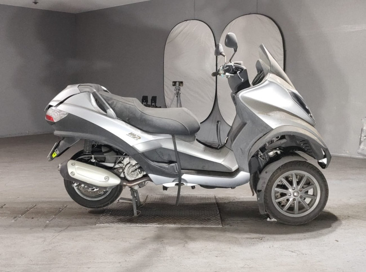 Мотоцикл Piaggio PEERAGE MP3 250RL