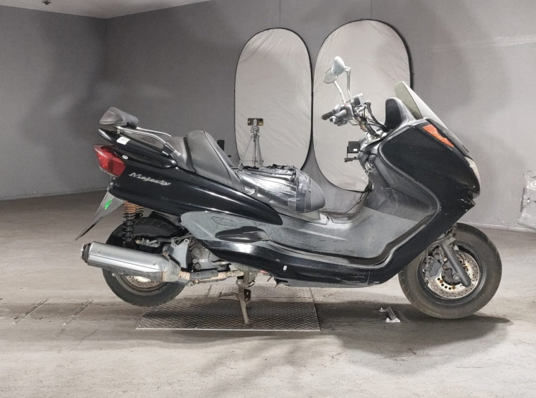 Мотоцикл Yamaha MAJESTY250