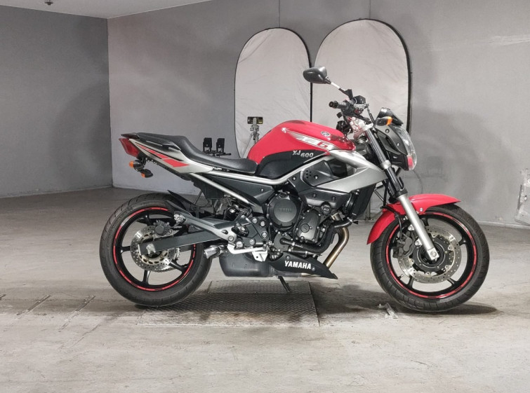 Мотоцикл Yamaha XJ6N с пробегом 31213 km