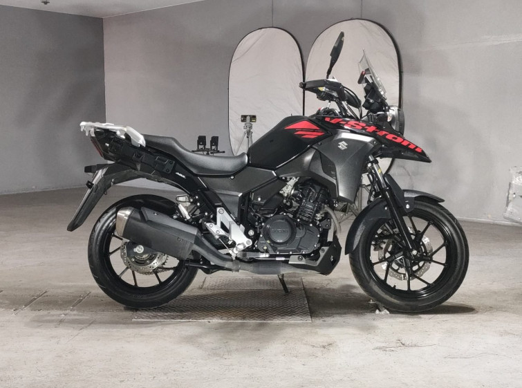 Мотоцикл Suzuki V-STROM DL250 з пробігом 18821 km