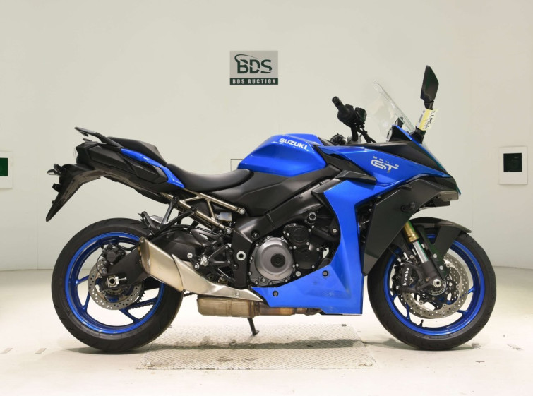 Мотоцикл Suzuki gsx-s1000 gt с пробегом 19916 km