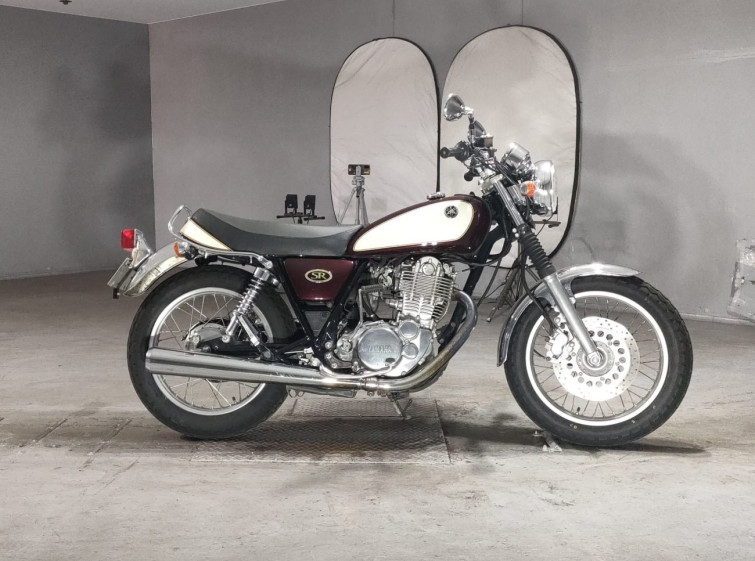 Мотоцикл Yamaha SR400 с пробегом 15029 km