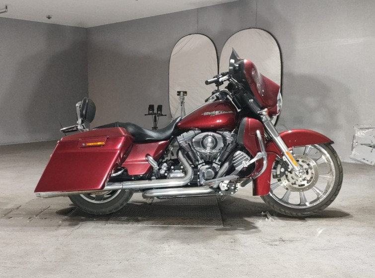 Мотоцикл HD SREET GLIDE FLHX1580 з пробігом 8766 km