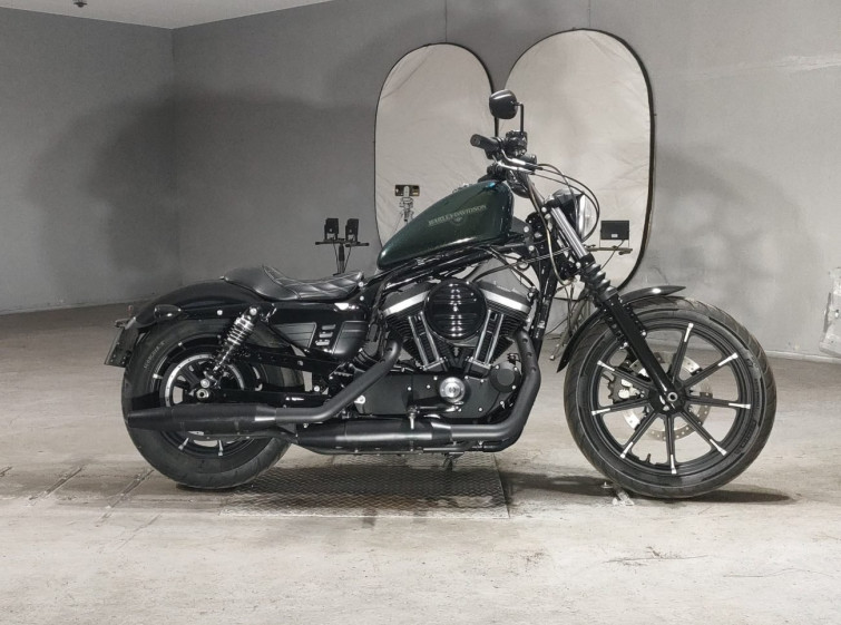 Мотоцикл HD SPORTSTER IRON XL883N з пробігом 1298 km