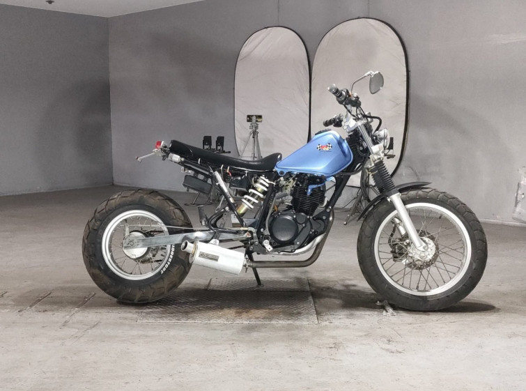 Мотоцикл Yamaha TW200 с пробегом 10255 km