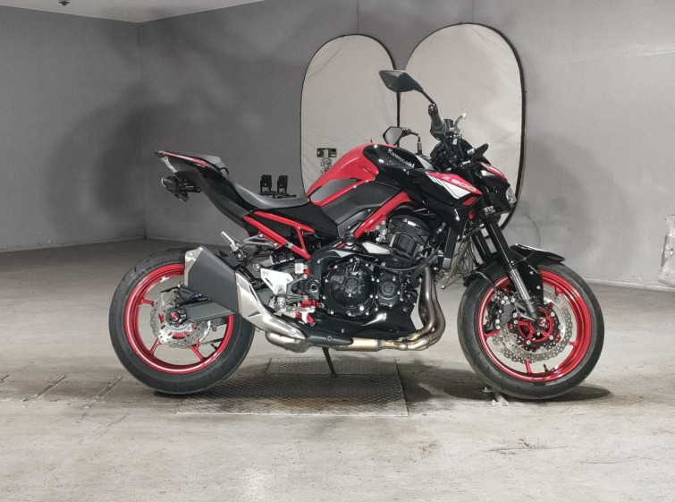 Мотоцикл Kawasaki Z900 с пробегом 3028 km