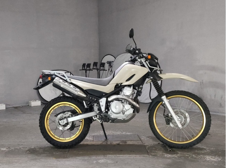 Мотоцикл Yamaha SEROW XT250 з пробігом 9397 km